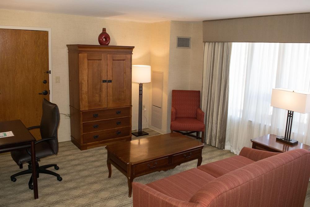 Hotel The At Virginia Tech - On Campus