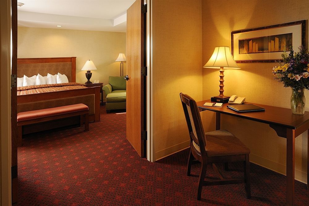 Hotel The At Virginia Tech - On Campus