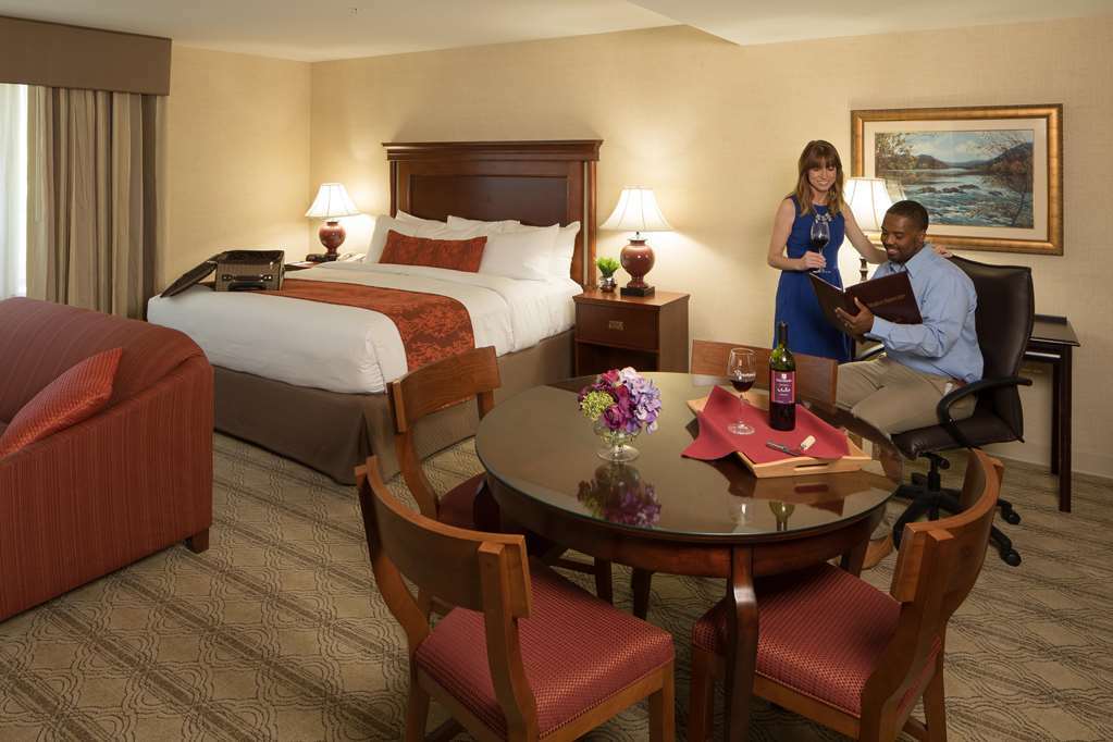 The At Virginia Tech - On Campus Hotel Blacksburg